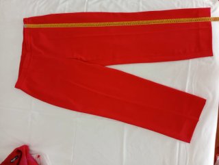 Traje de mujer: pantalón y chaqueta
