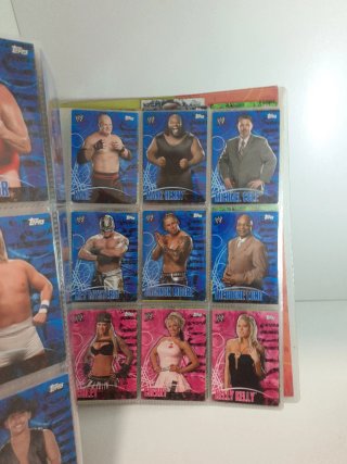 WWE Face Off Trading Card Game Binder