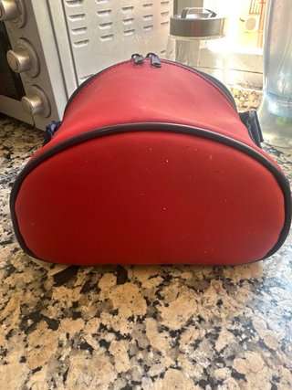 Bolso lonchera Airtel rojo y azul