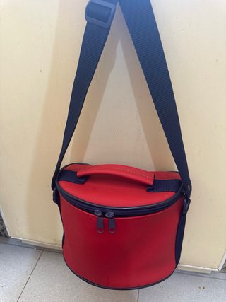 Bolso lonchera Airtel rojo y azul
