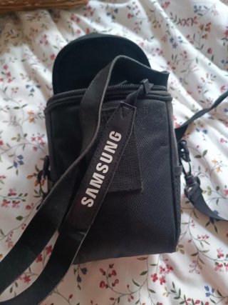 Cámara Samsung Reflex - Sin Cargador