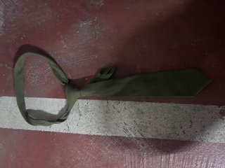 Corbata verde oliva