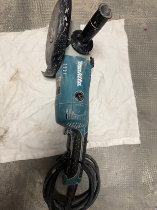 Radial Makita