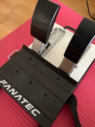 Pedales Fanatec CSL DD con madera para playseat