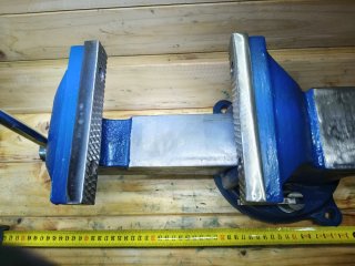 Tornillo de banco 150mm giratorio con yunque 21 kg