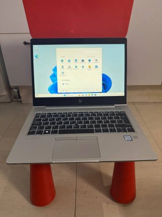 Ordenador portátil HP Elitebook i5 8 Gen TÁCTIL