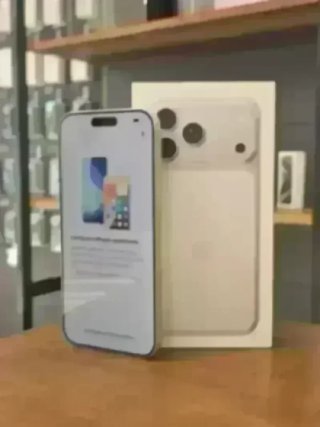 IPHONE 17 PRO MAX 256GB PLATA BATE 100% - 6 CICLOS