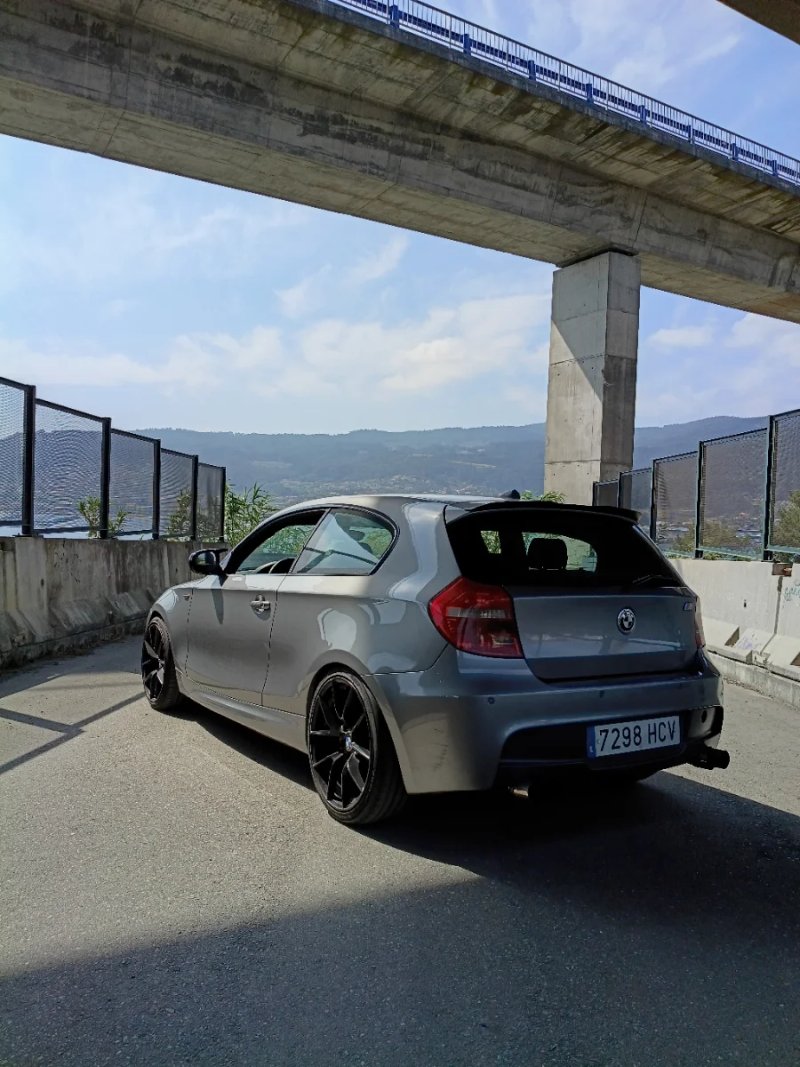 BMW Serie 1 2011 - foto 1