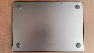 MacBook Pro 14 Gris Espacial (2025)