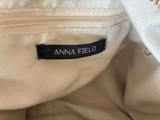 Bolso de viaje Anna Field crema