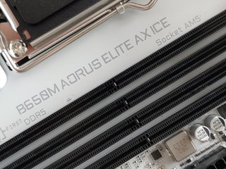 Placa Base Gigabyte B650M AORUS ELITE AX