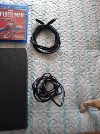 PS4 Slim Negra + Mando + Juego Spider-Man