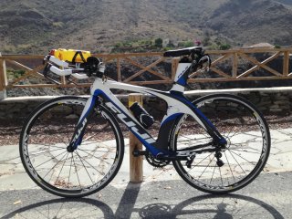 Bicicleta Triatlón Fuji D6 3.0