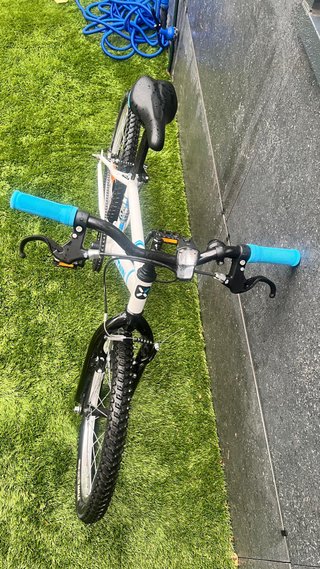 Bicicleta infantil B'Twin 20 Racing Boy 300