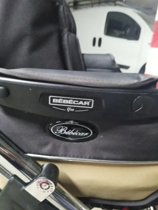 Carrito de bebé BebeCar tres piezas.