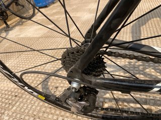 Bicicleta de carretera B'TWIN