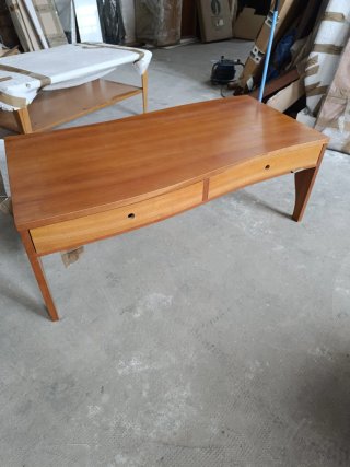 Mesa de centro de madera