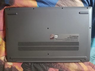 Lenovo IdeaPad Slim 3 15AMN8