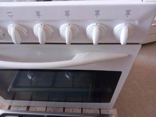 Cocina de gas Teka con horno