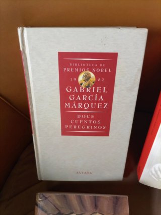 CUATRO LIBROS DE GABRIEL GARCÍA MARQUEZ