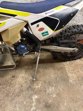 Husqvarna 350 FE Enduro Moto