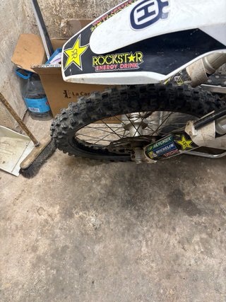 Husqvarna 350 FE Enduro Moto