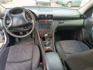 Mercedes-Benz Clase C 2005