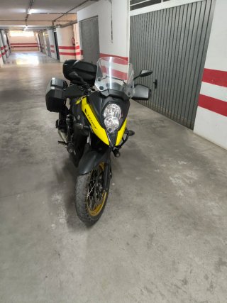 Suzuki V-Strom 650 XT Negra/Amarilla