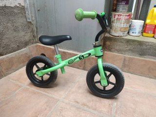 Bicicleta sin pedales verde Chicco