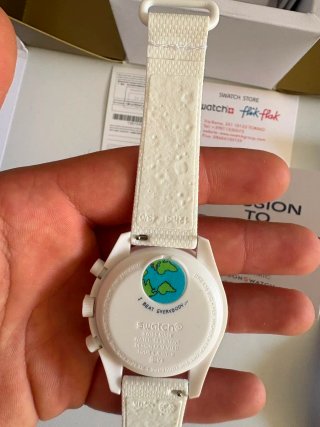 Swatch Mission to Earthphase Moonshine Gold