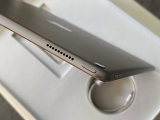 iPad Pro 1ª Gen 256GB Plata Caja Cables
