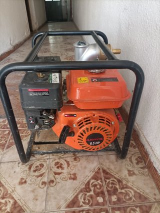 Motobomba gasolina como nueva