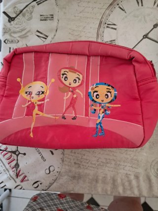 Cartera mujer...REGALO NECESER LAS 2X2 EUROS