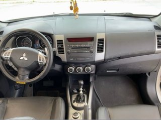 Mitsubishi Outlander 2009