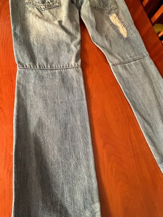 Pantalón vintage tiro bajo desgastado