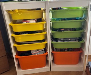 2 Estanterías Trofast Ikea con cubos