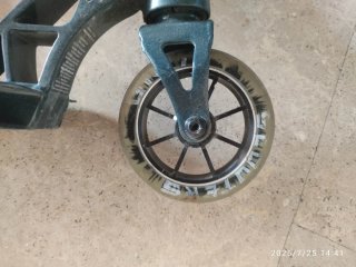 Scooter acrobático Grit Battle