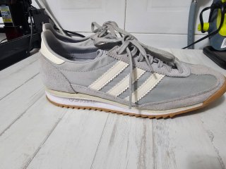 Zapatillas Adidas SL72 Grises y Blancas