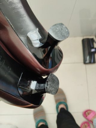 Zapatos de salón marrones talla 40