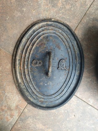 Cocotte de hierro fundido antigua