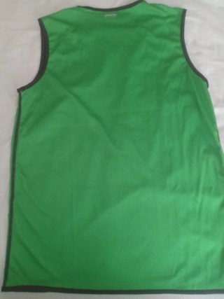 Conjunto pantalón corto y camiseta baloncesto