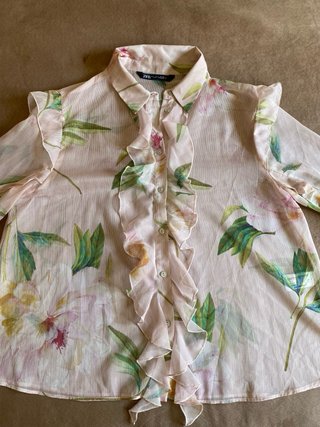 Camisa Zara Volantes Estampada Talla L