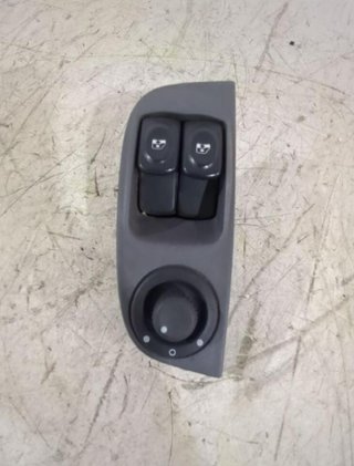 Renault 7700838101 mando elevalunas megane 152013