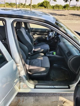 Volkswagen Golf 2002