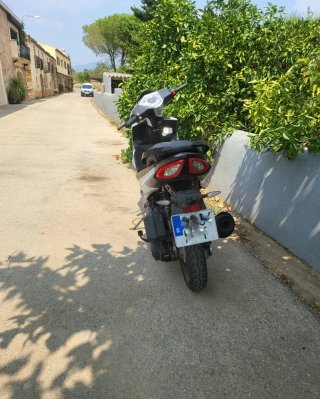 Sumco Saiga 125i Scooter(3.100KM) (cambio por quad