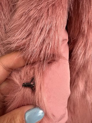 Abrigo pelo rosa talla XS
