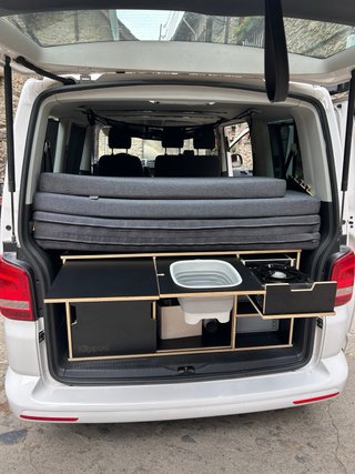Volkswagen Caravelle 2015 camperizada