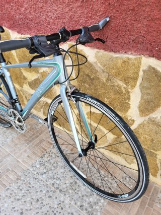 Bicicleta Giant Liv 4