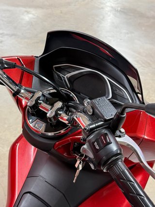 Vendo mi Honda PCX 125 ABS
