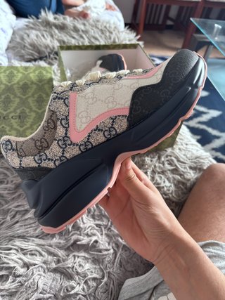 Zapatillas Gucci Rython Beige y Rosa